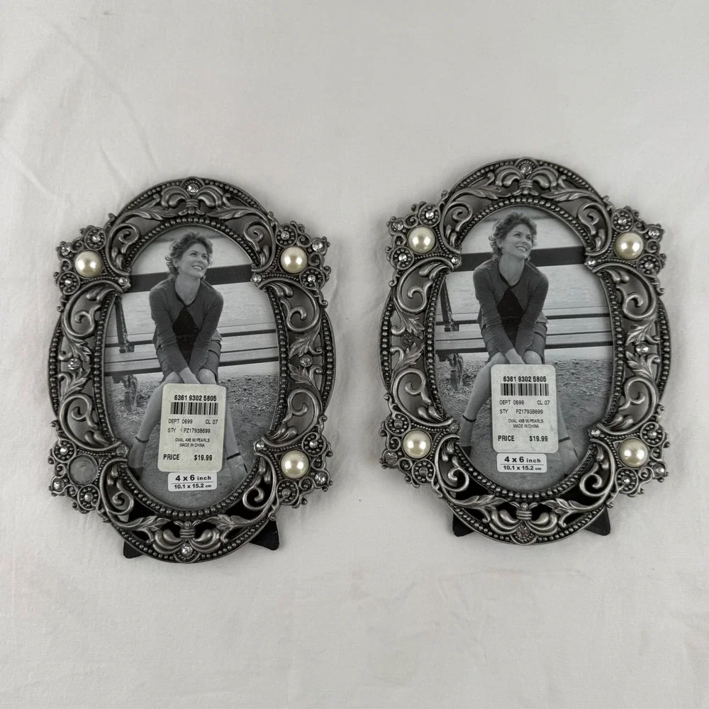 Set of 2 Ornate Oval 4x6 Picture Frames Antique Silver Finish Pearls Rhinestones